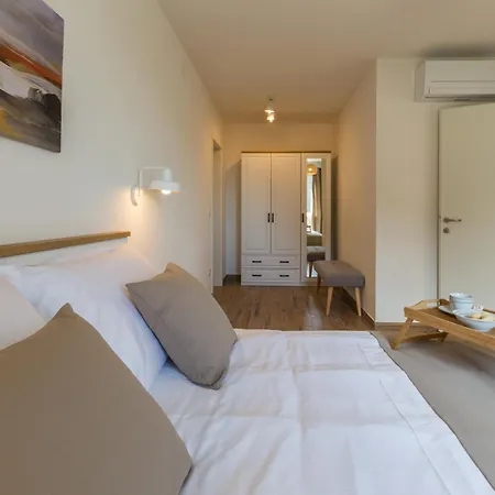 Skraline For 6 People Near Umag With Salt-water Private Pool *