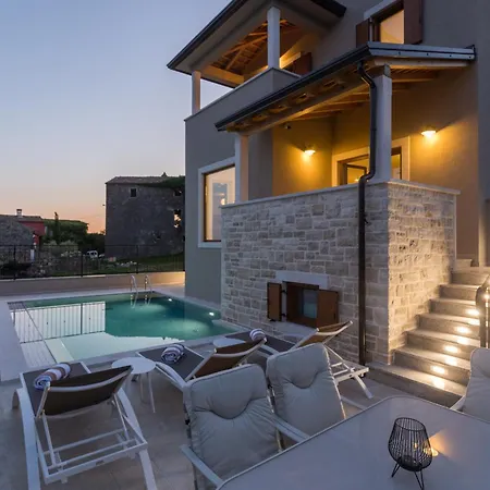 Skraline For 6 People Near Umag With Salt-water Private Pool ヴィラ *