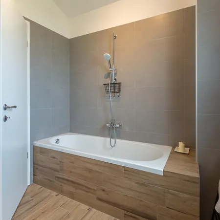 Villa Skraline For 6 People Near Umag With Salt-water Private Pool