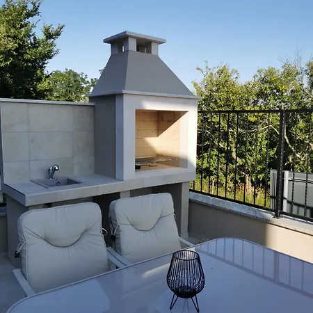 Skraline For 6 People Near Umag With Salt-water Private Pool Villa Krasica (Istria)