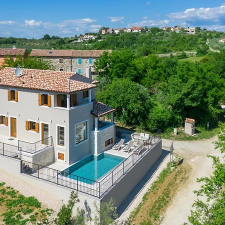 Skraline For 6 People Near Umag With Salt-water Private Pool